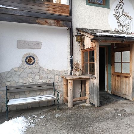 Kuglerhof Apartment Dobbiaco Bagian luar foto