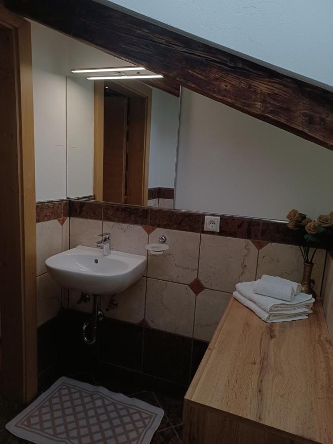 Kuglerhof Apartment Dobbiaco Bagian luar foto