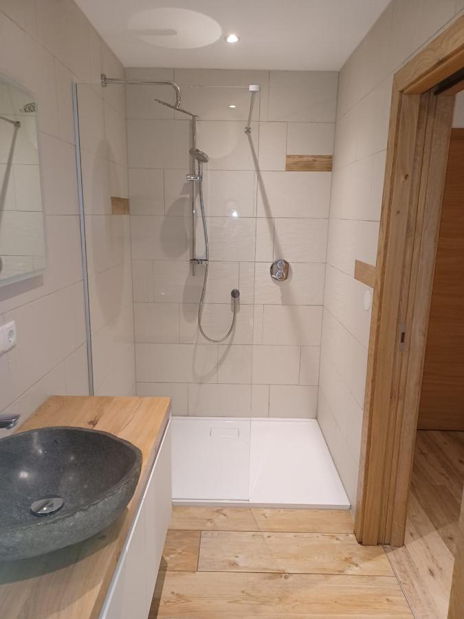 Kuglerhof Apartment Dobbiaco Bagian luar foto
