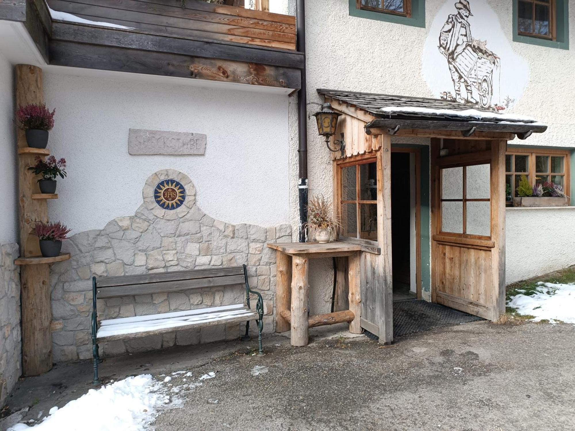 Kuglerhof Apartment Dobbiaco Bagian luar foto